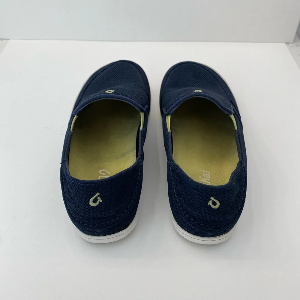 Boys Navy Blue OluKai Nohea mesh Blue Slip-On Shoes. Size 3